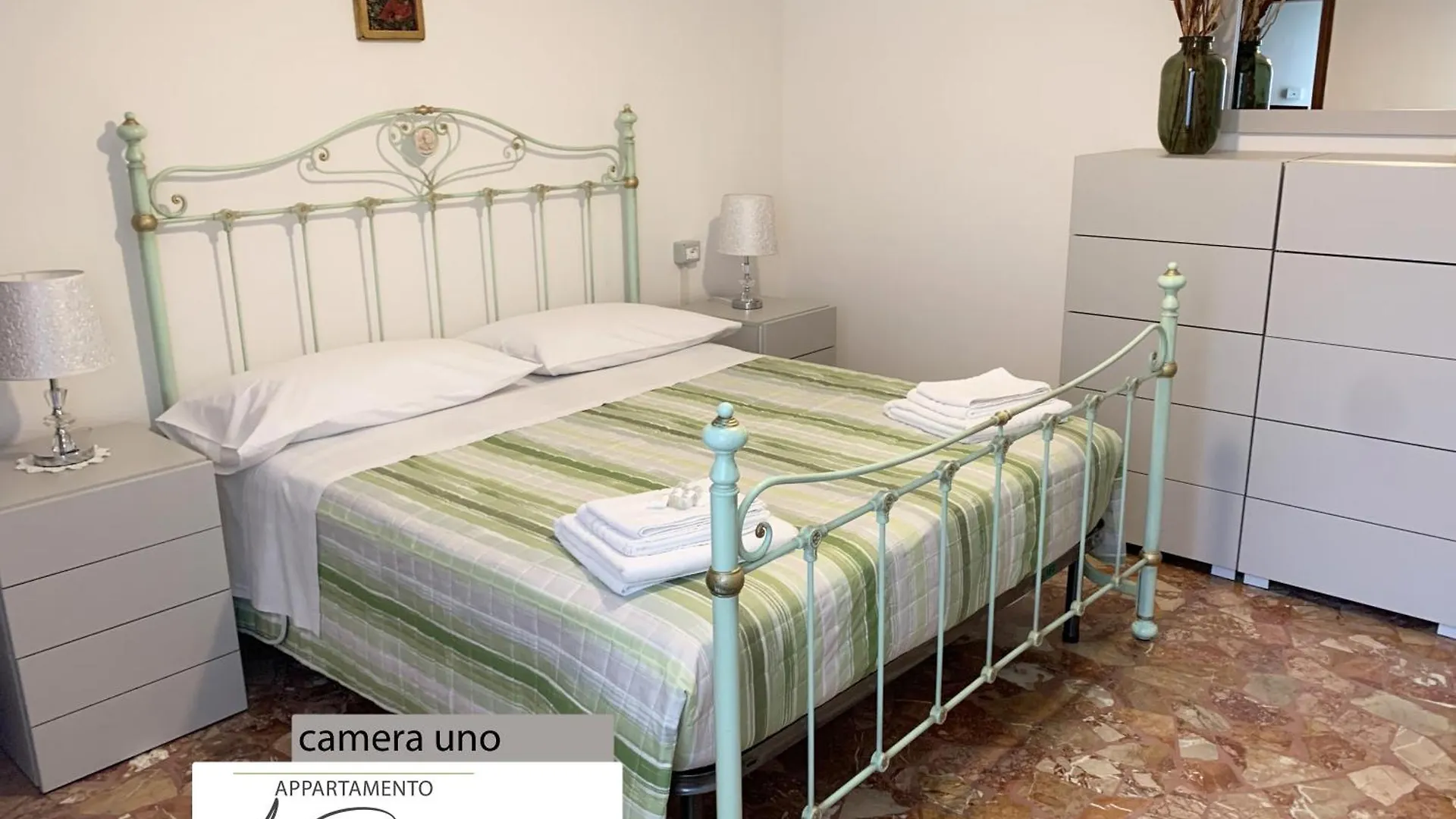 Apartment Appartamento La Piazza Montese Italy