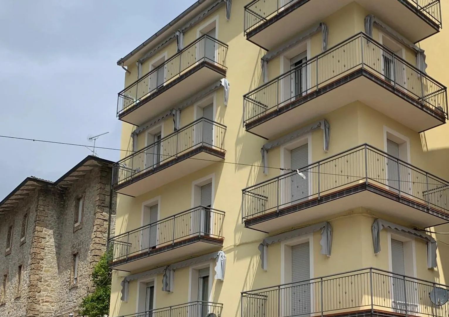 Apartment Appartamento La Piazza Montese
